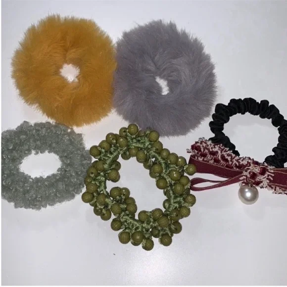 🟠3 $5 for $10🟠 5 pieces bundle sale hair band - Picture 3 of 3